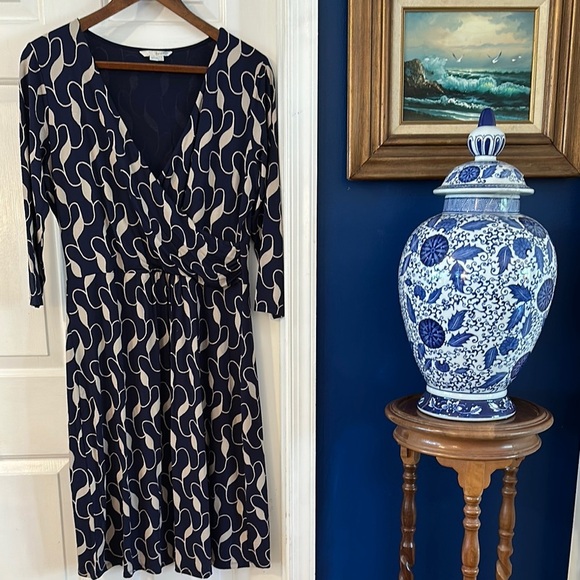 Women’s Boden Elegant Navy and Cream Patterned Wrap Dress Size 14L - Picture 1 of 10